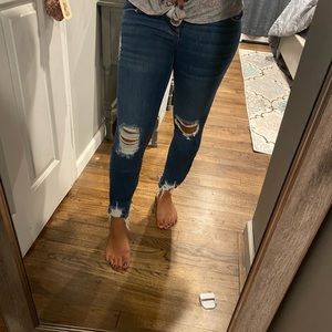 CELLO RIPPED JEANS (Charlotte Russe)